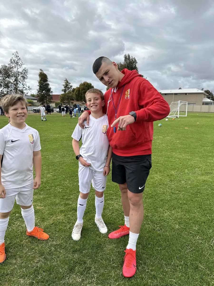 A moment from a 1 Futbol session